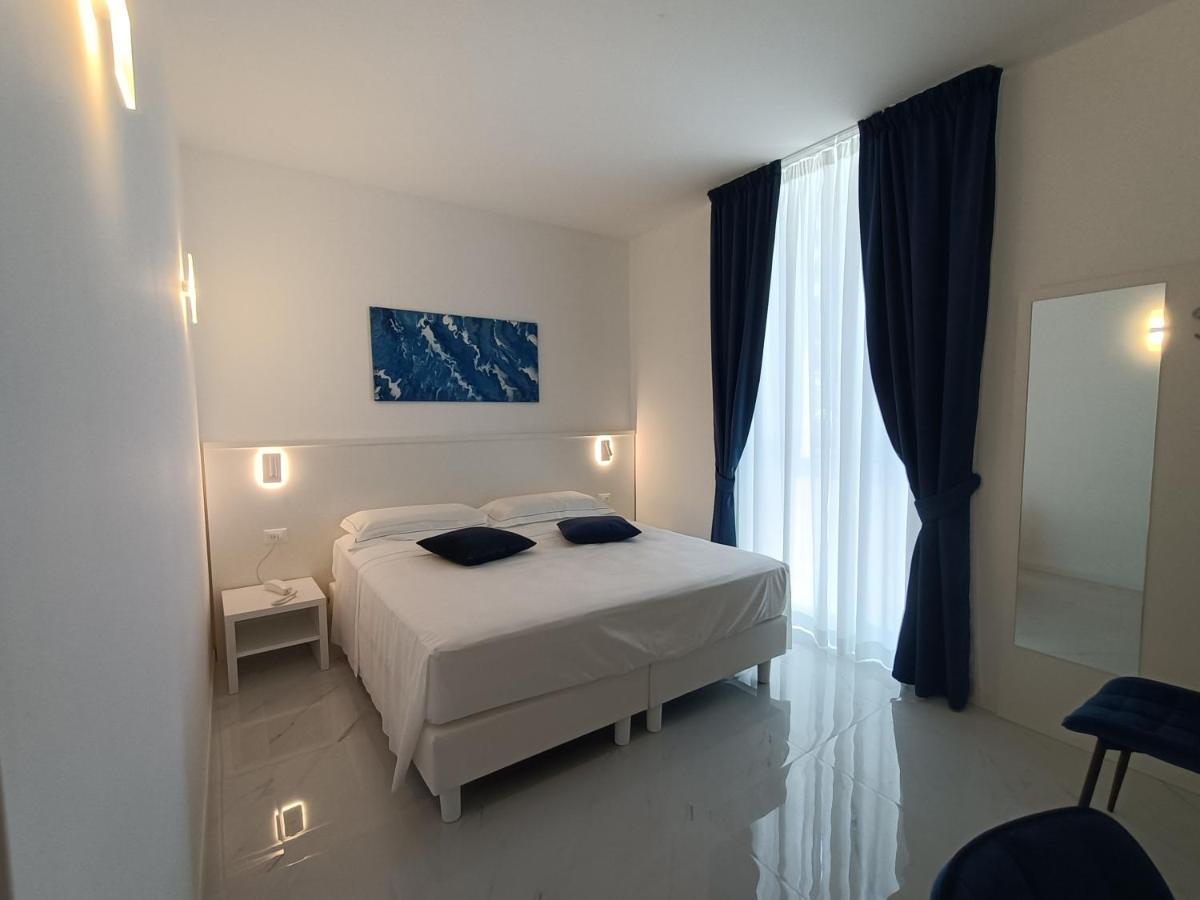 Hotel Smart Cruise Civitavecchia Ngoại thất bức ảnh