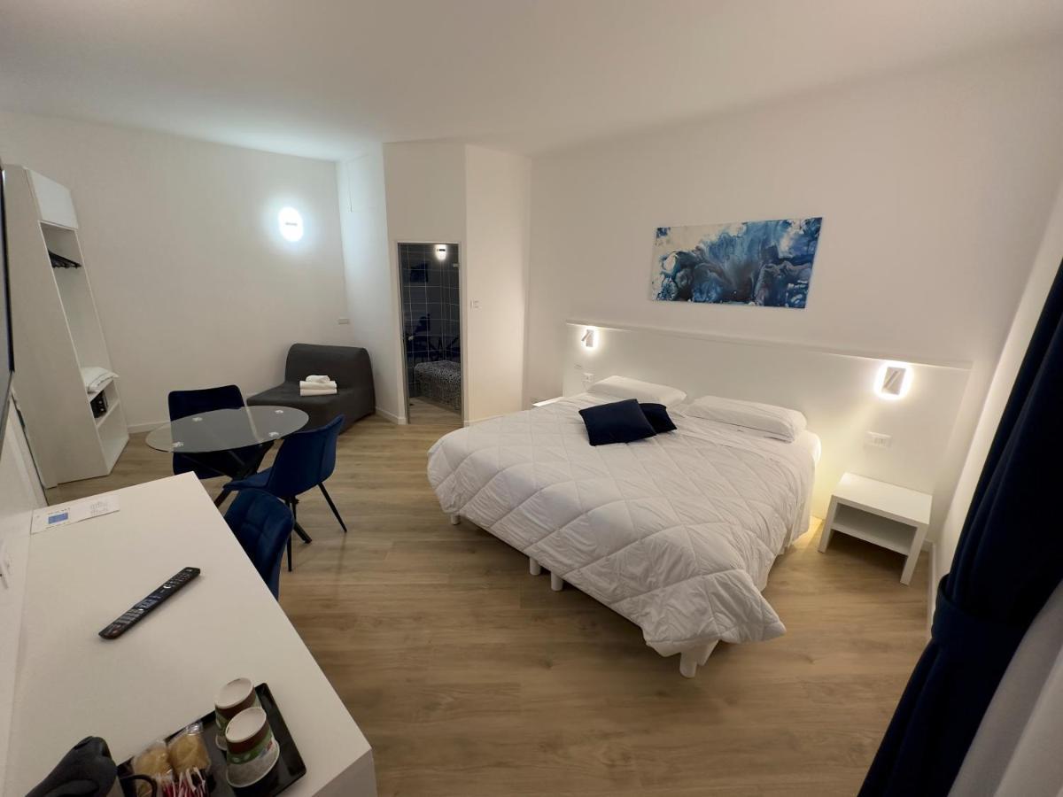 Hotel Smart Cruise Civitavecchia Ngoại thất bức ảnh