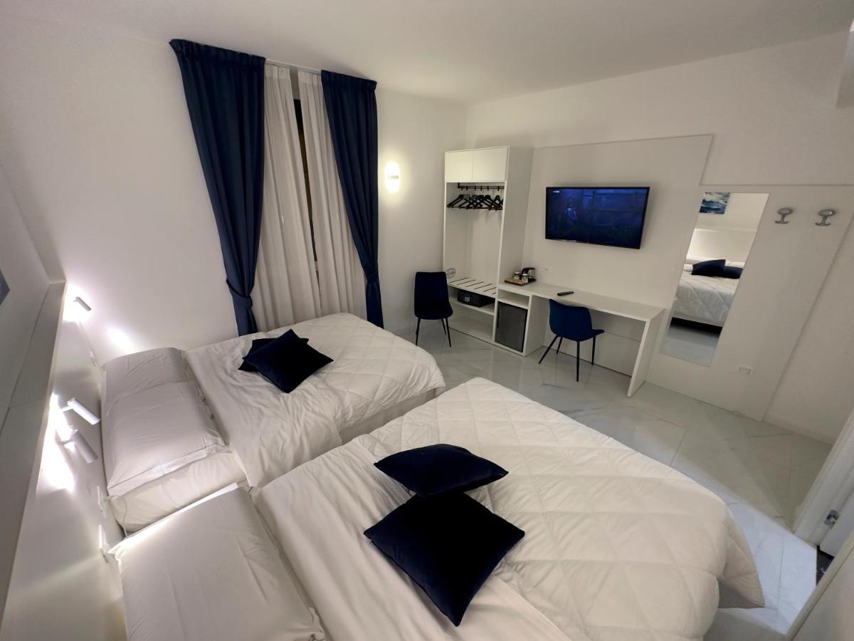 Hotel Smart Cruise Civitavecchia Ngoại thất bức ảnh